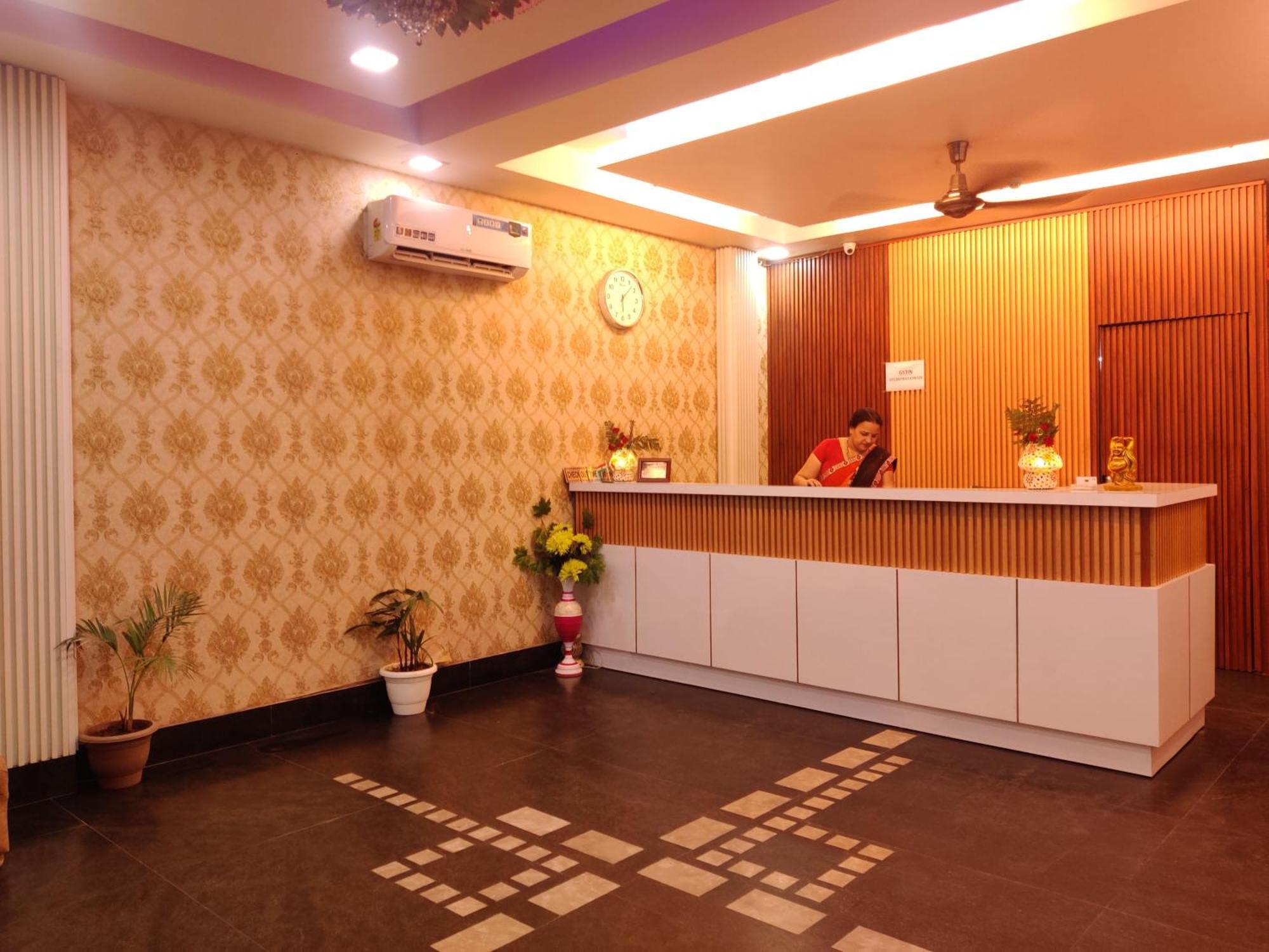 Hotel Delhi Airport Plaza Igi Airport Nova Deli Exterior foto