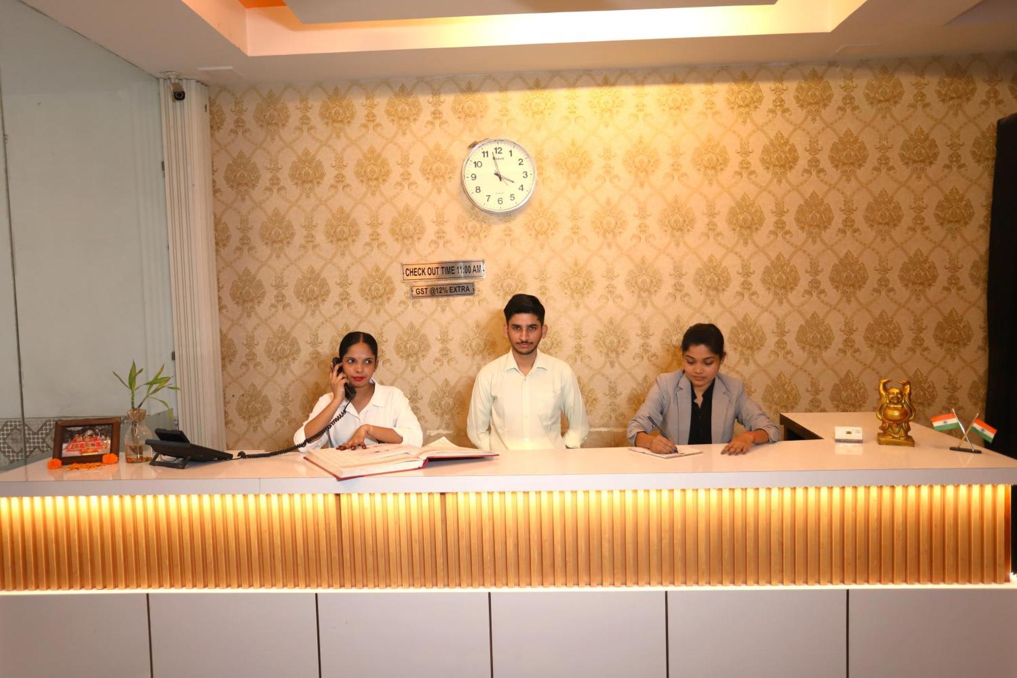 Hotel Delhi Airport Plaza Igi Airport Nova Deli Exterior foto